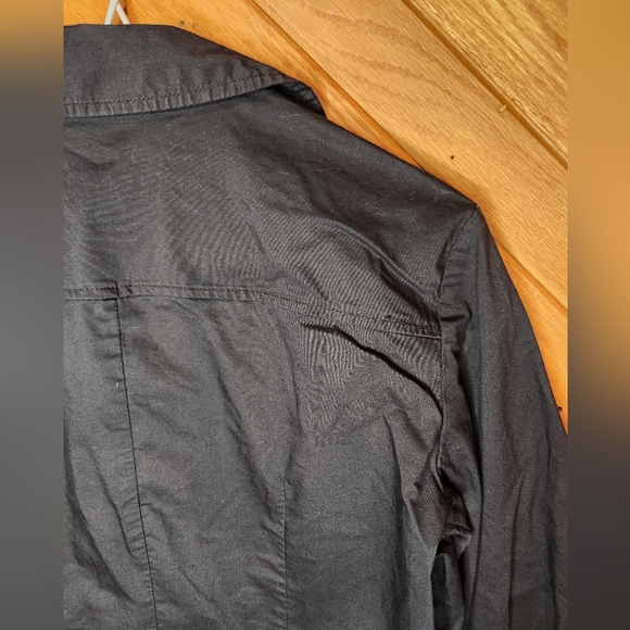 New York and Company black collared quarter length sleeve button down top medium - Picture 10 of 12
